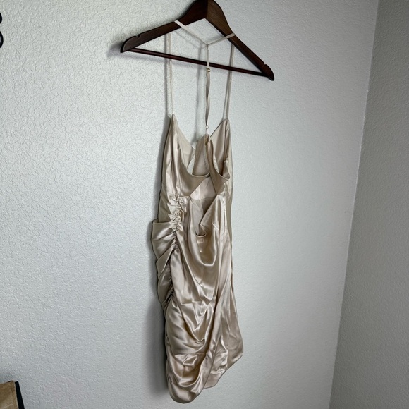 The Sei Cream Cut Out Ruched Dress SZ 4 w/tags - Picture 13 of 16